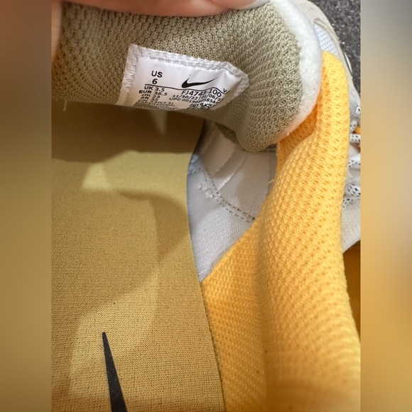 Nike Women's Tech Hera Shoes 6 - Picture 11 of 14